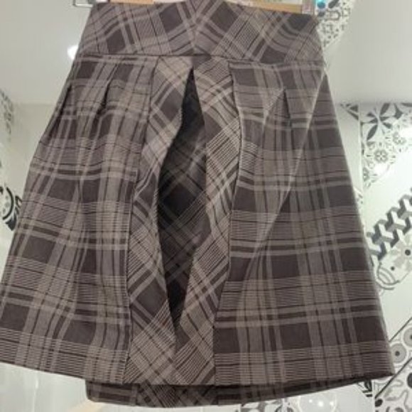 Made in 🇨🇦Gorgeous Pink Tartan Pleated Mini Skirt - Picture 6 of 17